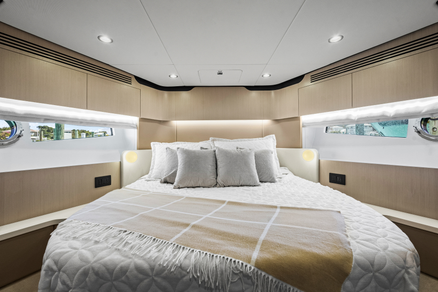 60' 2023 Azimut AZ60 FLY