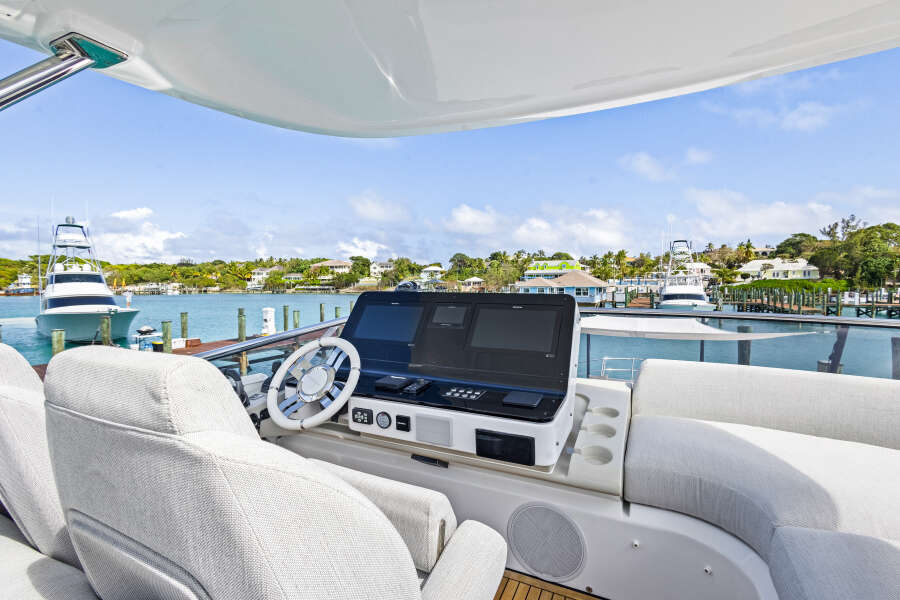 60ft Azimut Yacht For Sale