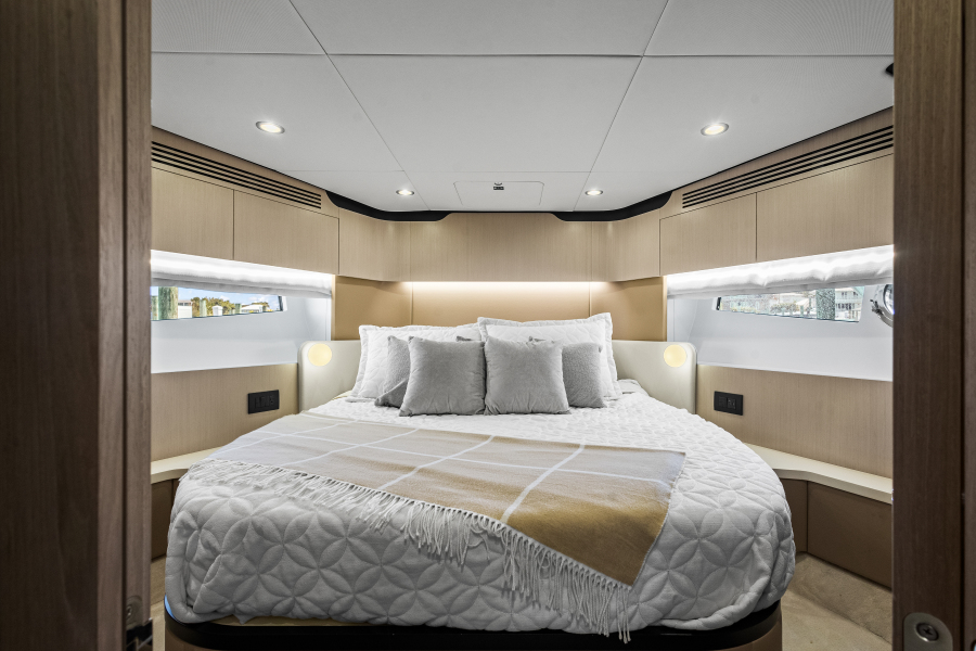 60' 2023 Azimut AZ60 FLY