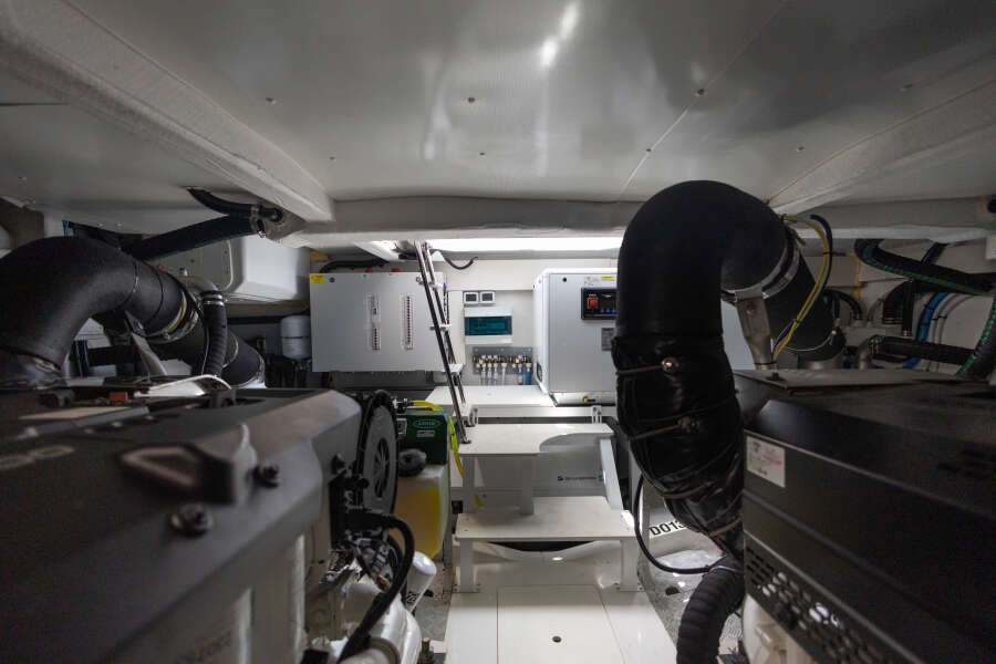 60ft Azimut Yacht For Sale