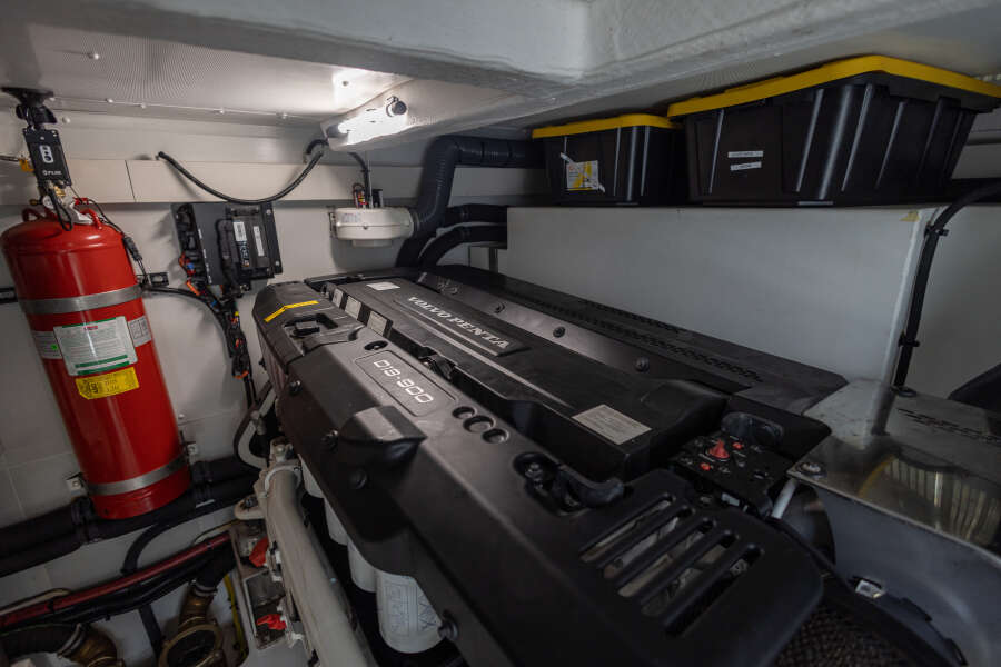 60ft Azimut Yacht For Sale