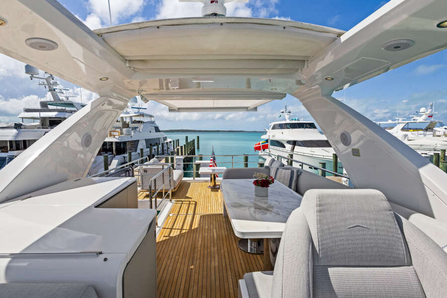 60ft Azimut Yacht For Sale