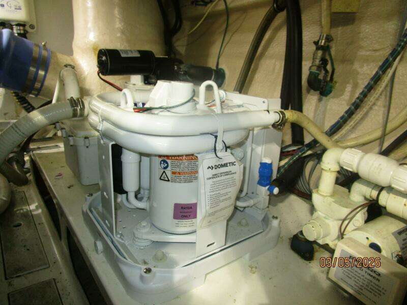 42' Grand Banks port air conditioning unit