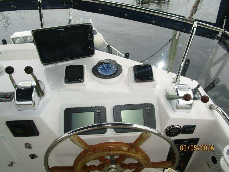 42' Grand Banks flybridge helm2