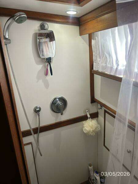 42' Grand Banks master stateroom shower