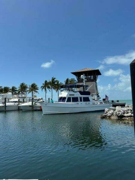 42' Grand Banks port forward profile