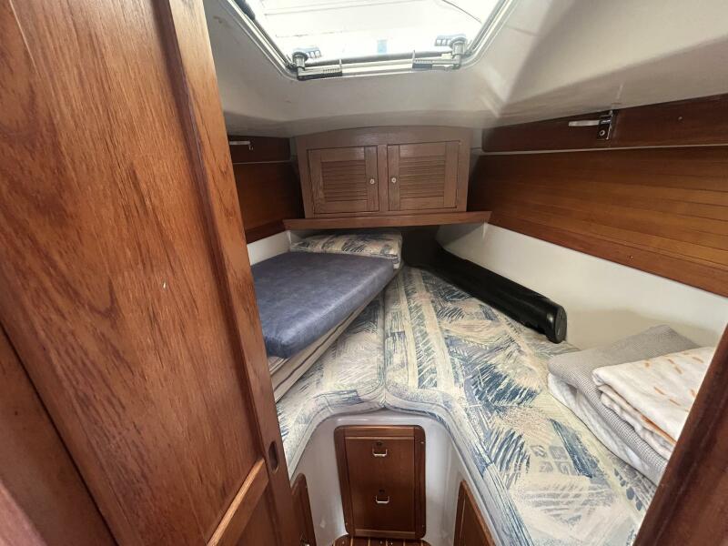 32' 1995 Catalina 320