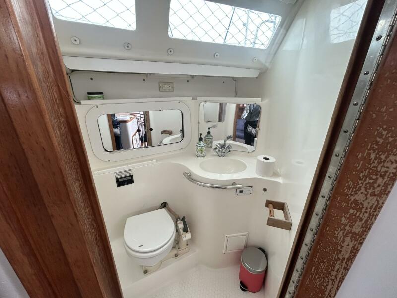 32' 1995 Catalina 320