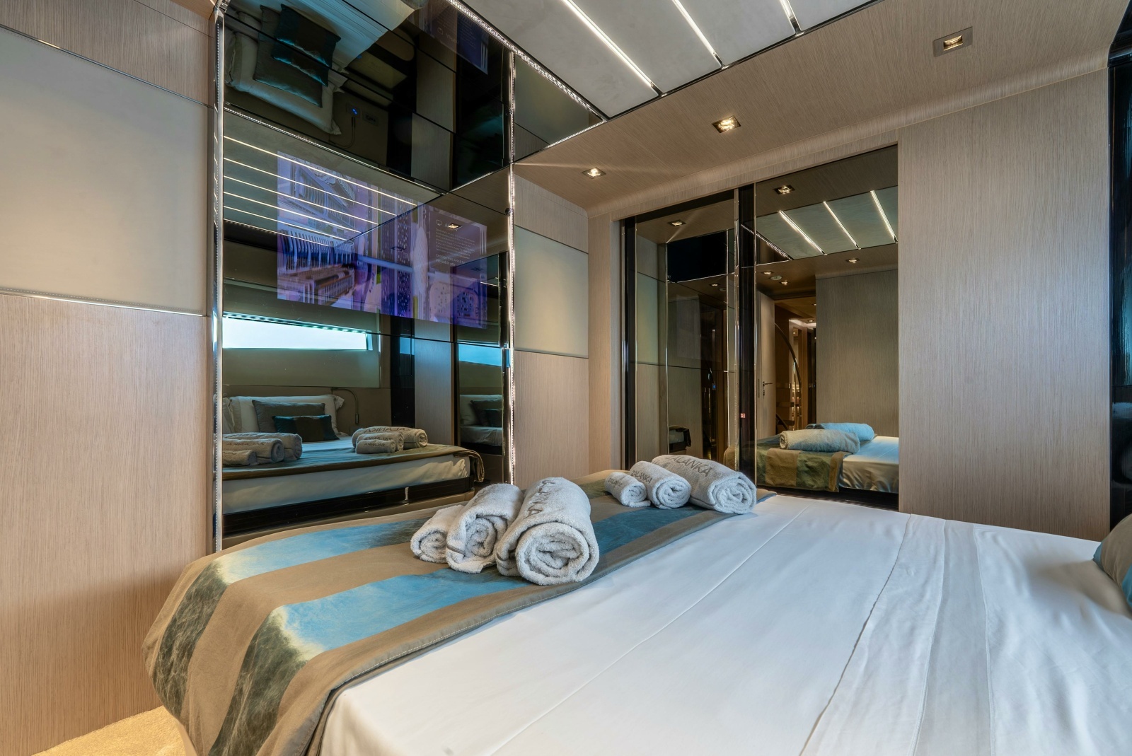 ZALANKA 89ft Dominator Yachts Yacht For Sale