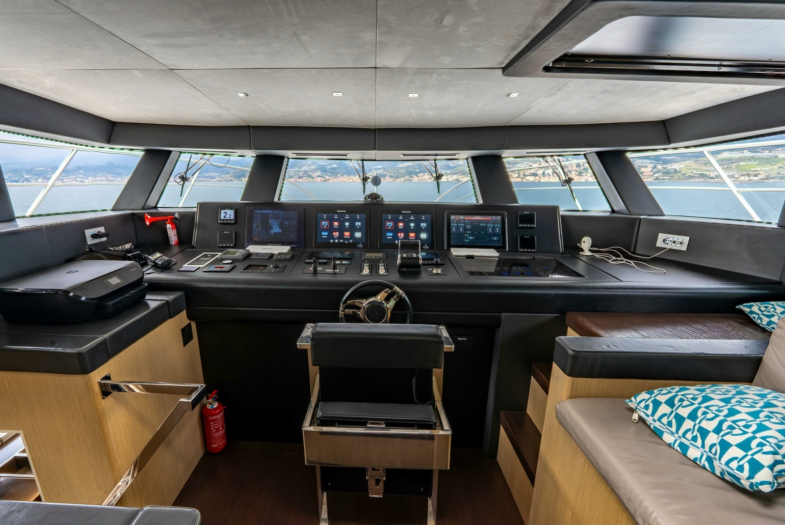 ZALANKA 89ft Dominator Yachts Yacht For Sale