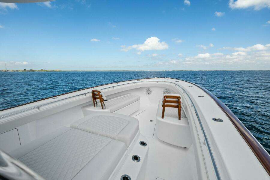 Valhalla Boatworks V 37 (25)