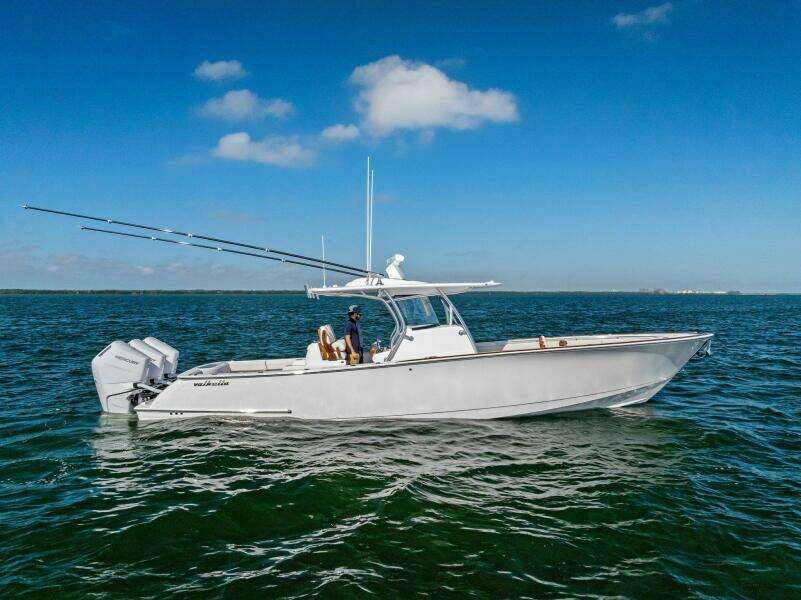 Valhalla Boatworks V 37 (1)