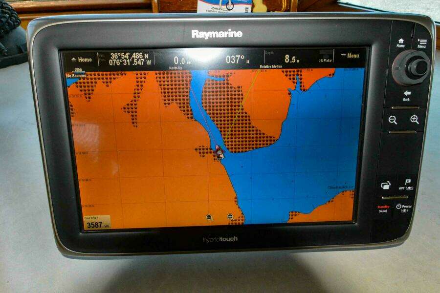 Pilothouse chart plotter