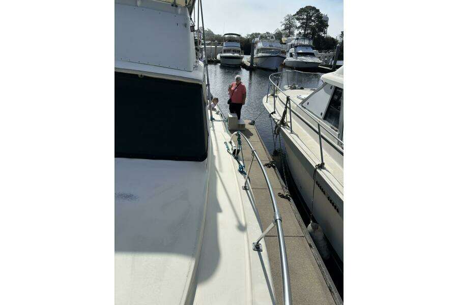 35ft Chris Craft Yacht For Sale