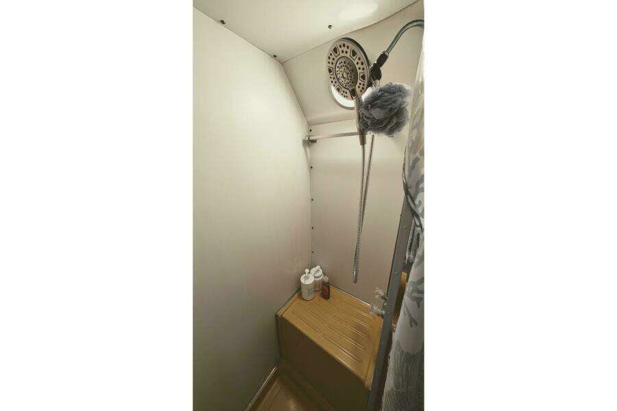 35ft Chris Craft Yacht For Sale