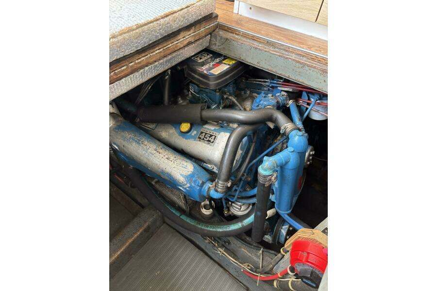 35ft Chris Craft Yacht For Sale