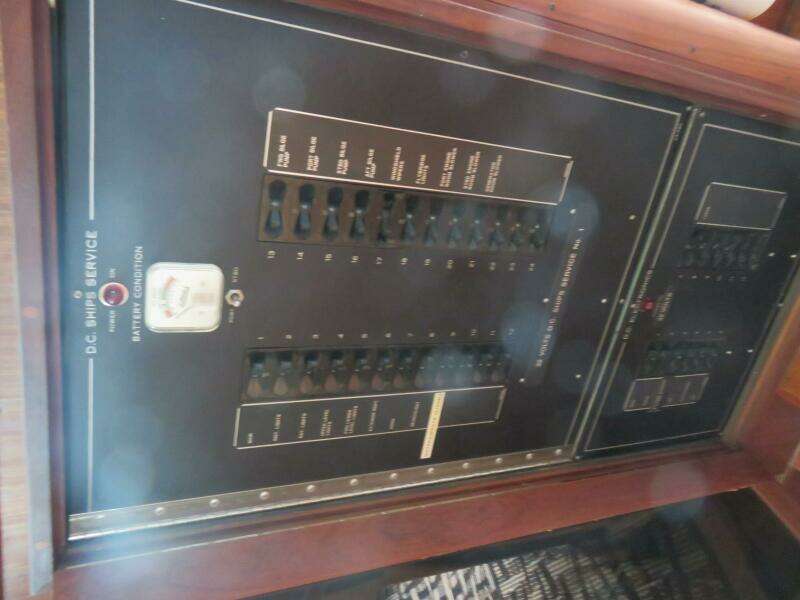 RIVE  GAUCHE 58ft Hatteras Yacht For Sale