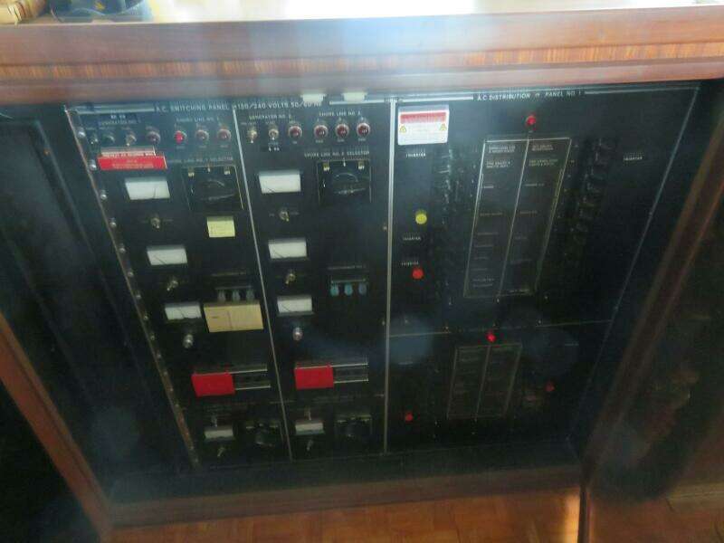 RIVE  GAUCHE 58ft Hatteras Yacht For Sale