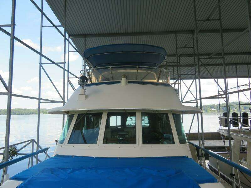 RIVE  GAUCHE 58ft Hatteras Yacht For Sale