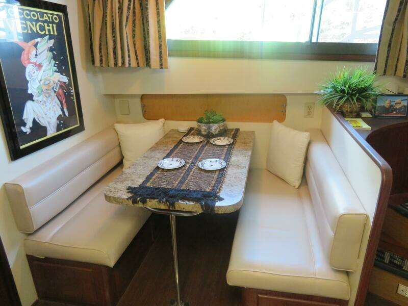 RIVE  GAUCHE 58ft Hatteras Yacht For Sale