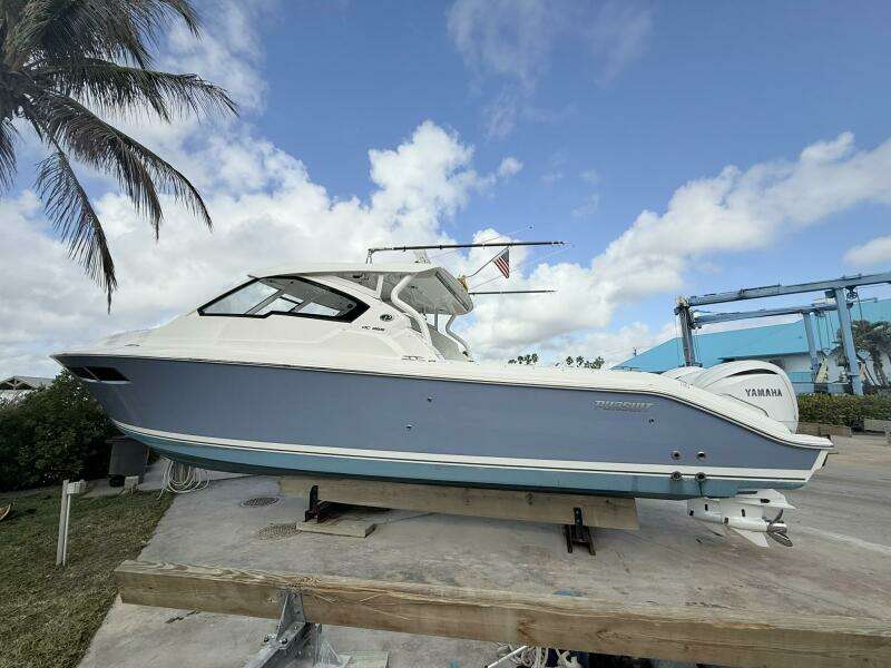 Pursuit 365 DC - SALTY GIRL - Port Profile