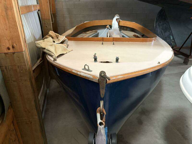 14ft Howard Yacht For Sale