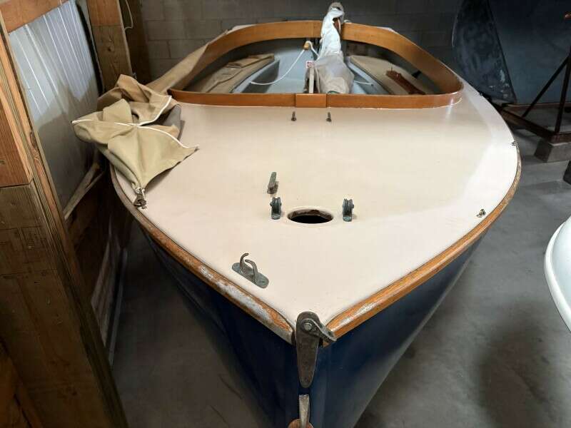 14ft Howard Yacht For Sale