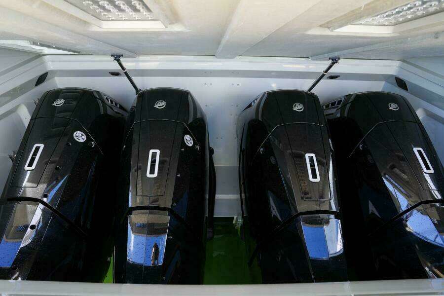 60ft De Antonio Yacht For Sale