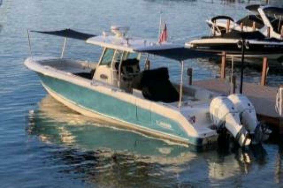 BW 330 OUTRAGE 33ft Boston Whaler Yacht For Sale