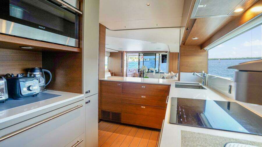 85ft Princess Yacht For Sale