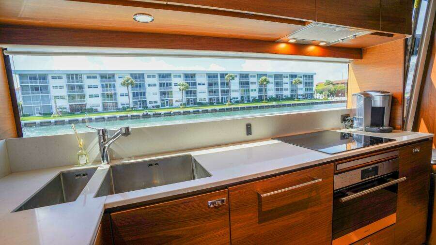 85ft Princess Yacht For Sale