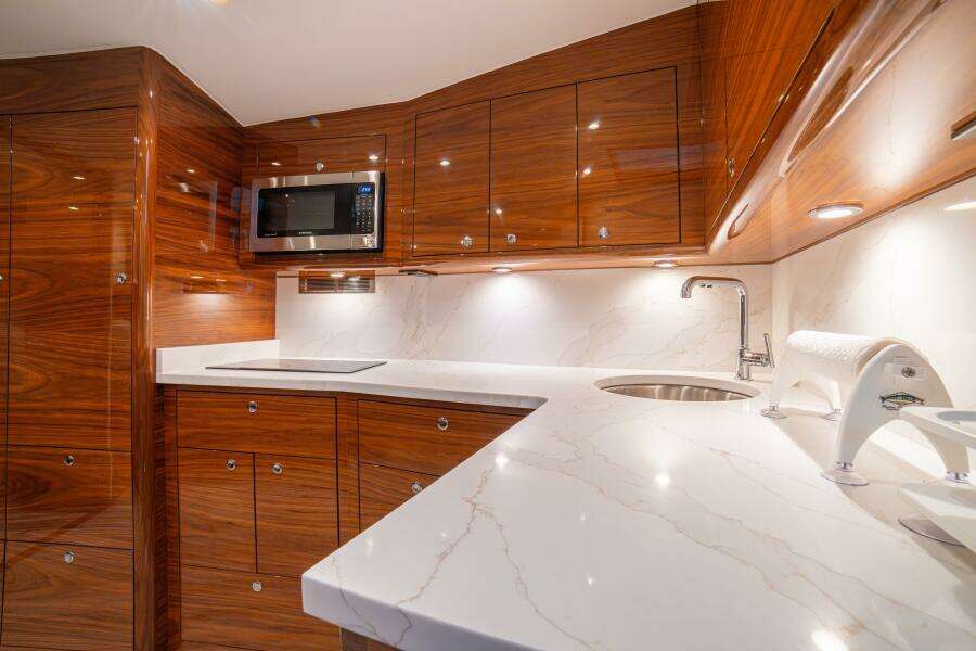 2025 Viking 46 Billfish 