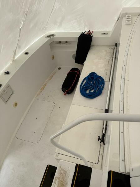 60' 1998 Viking Motor Yacht