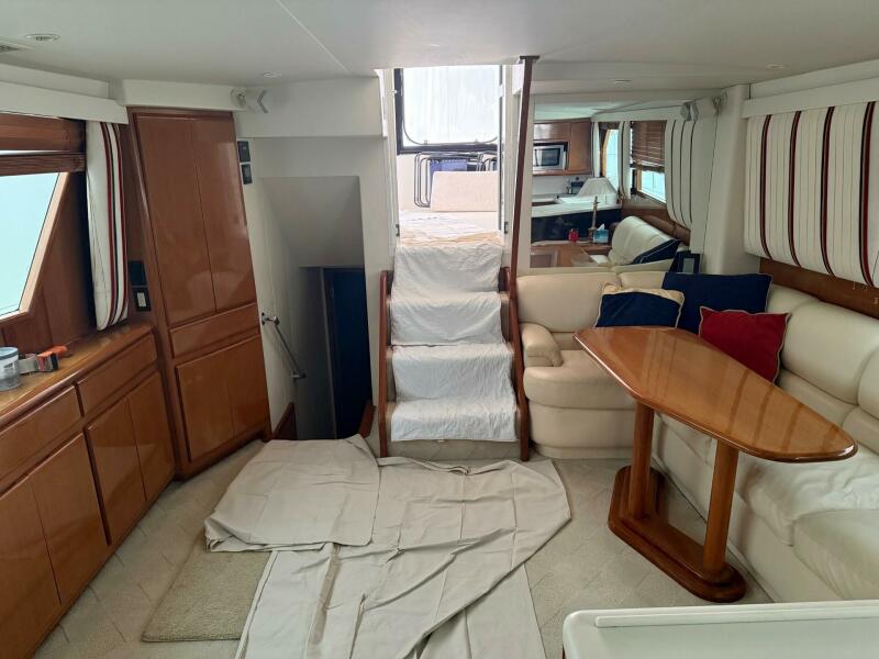 60' 1998 Viking Motor Yacht