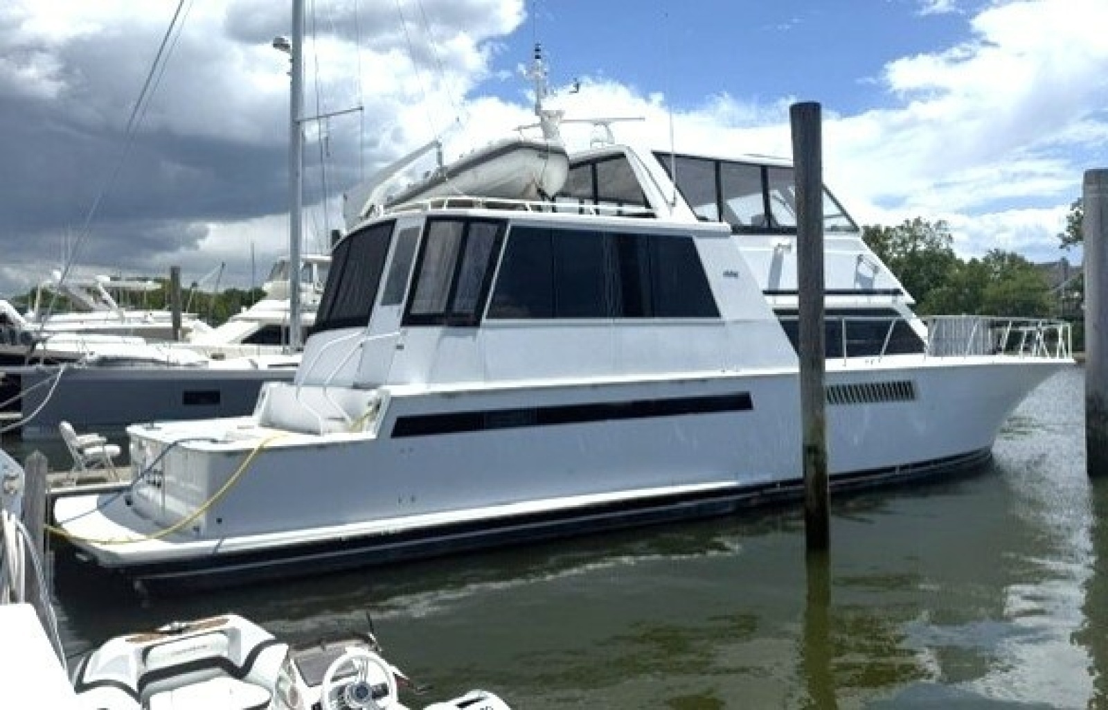 1998 Viking Motor Yacht