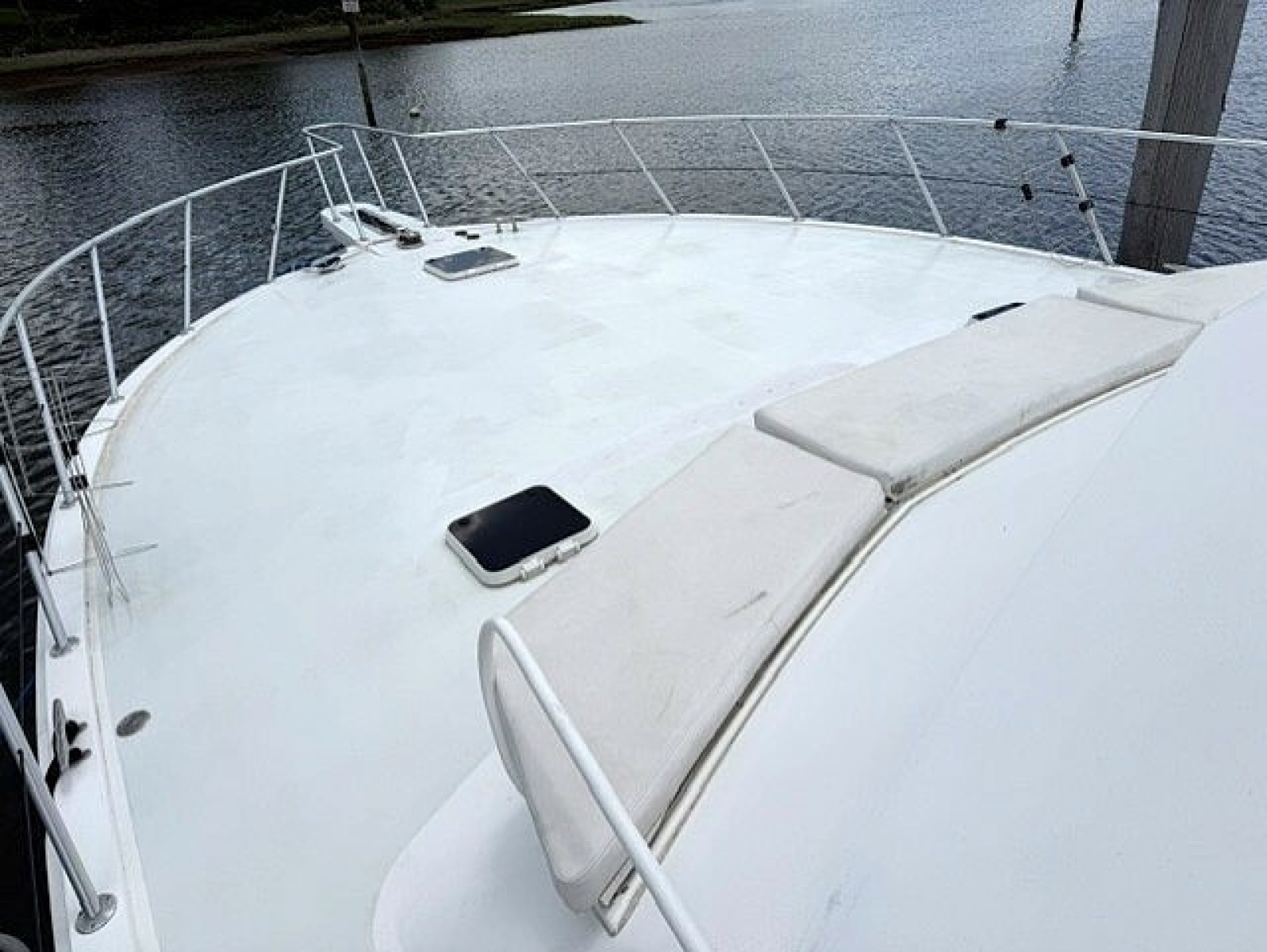 1998 Viking Motor Yacht