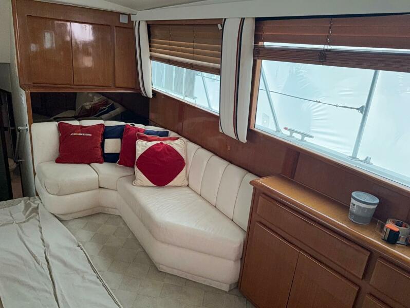 60' 1998 Viking Motor Yacht