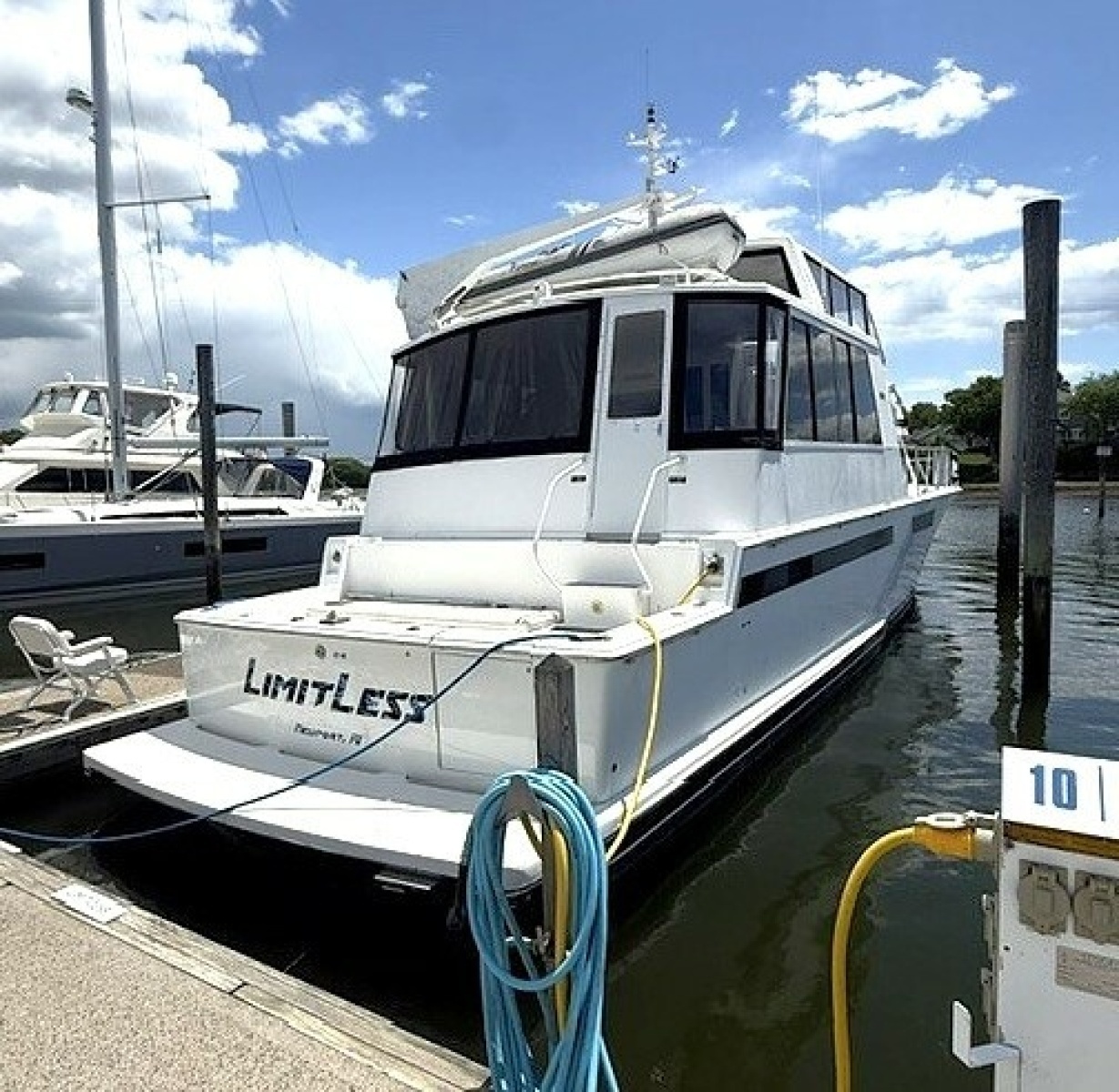 1998 Viking Motor Yacht