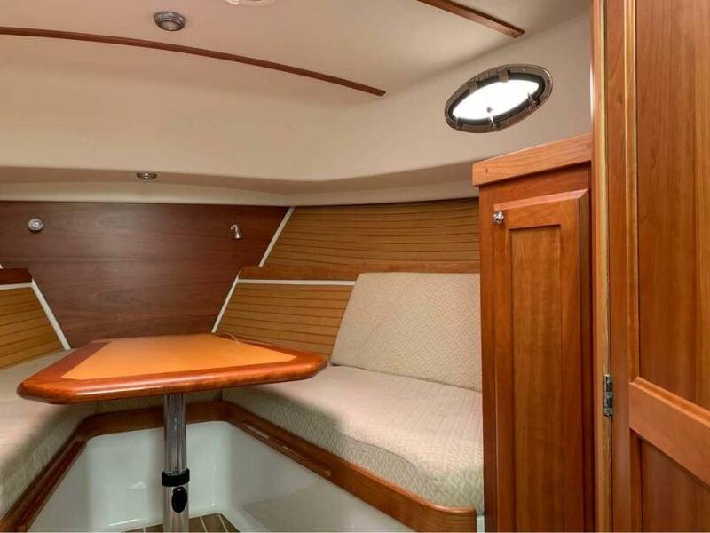 29' 2008 Back Cove 29