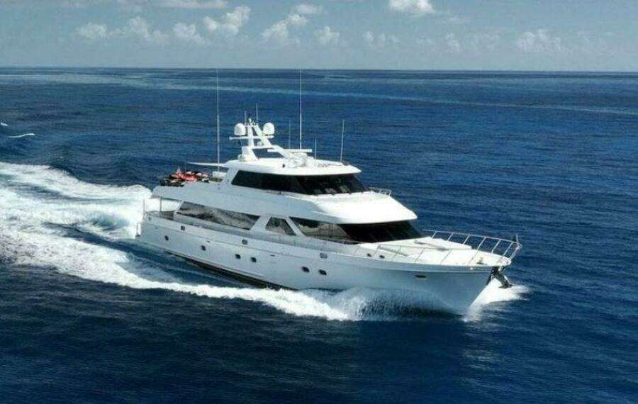 ROBIN S NEST 102ft Ocean Alexander Yacht For Sale