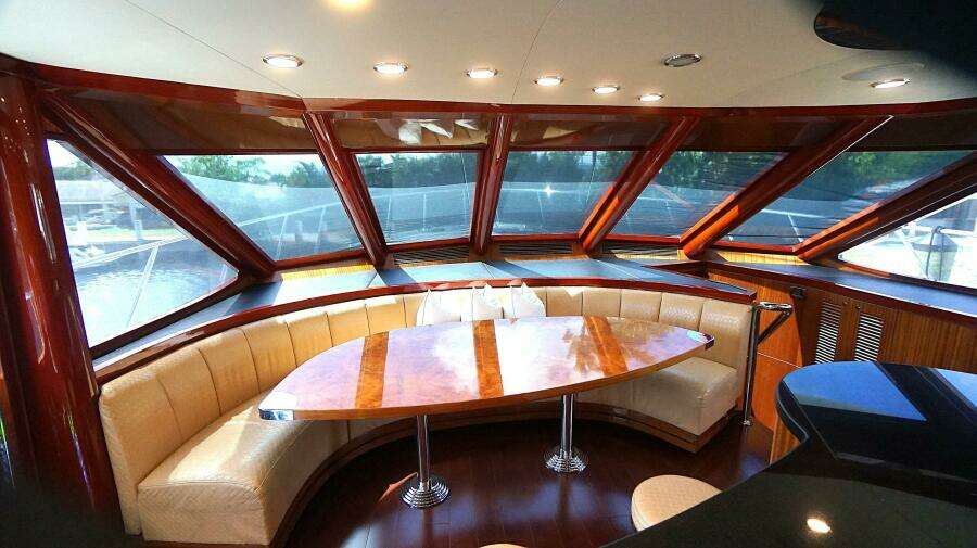 ROBIN S NEST 102ft Ocean Alexander Yacht For Sale