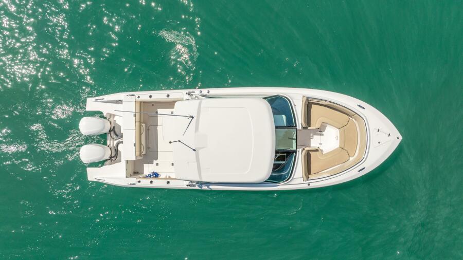 32' 2017 Pursuit DC 325