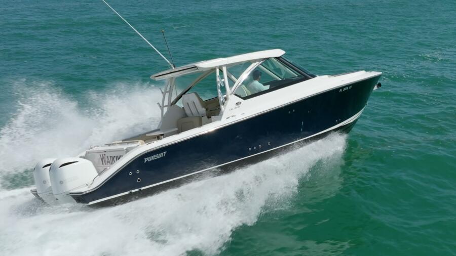 32' 2017 Pursuit DC 325