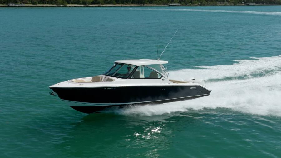 32' 2017 Pursuit DC 325