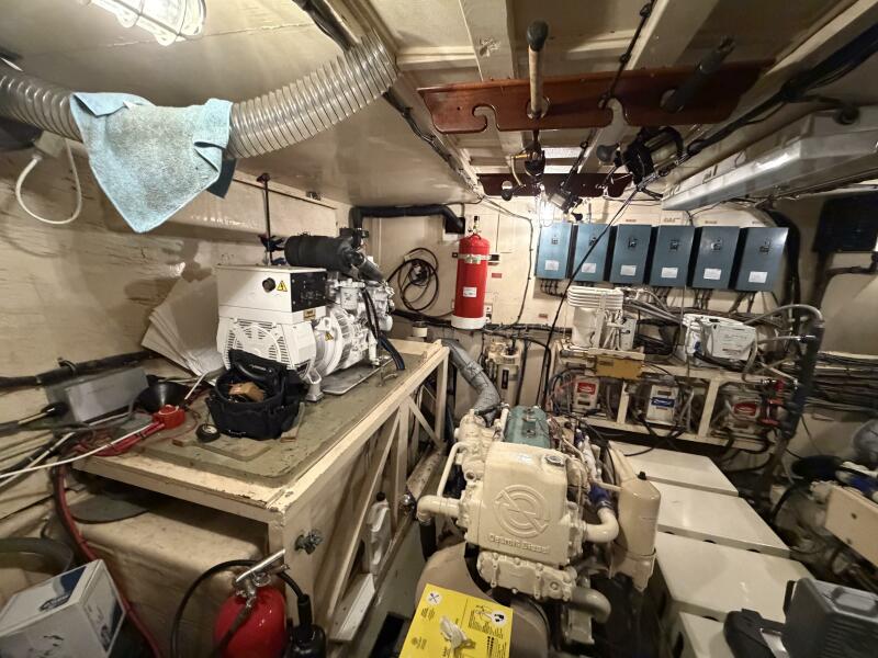 58' 1975 Hatteras 58 LRC