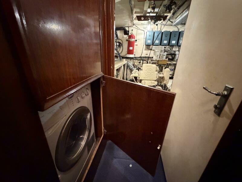 58' 1975 Hatteras 58 LRC