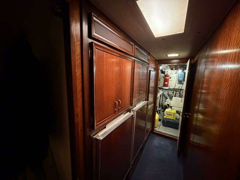 Turtle IV 58ft Hatteras Yacht For Sale