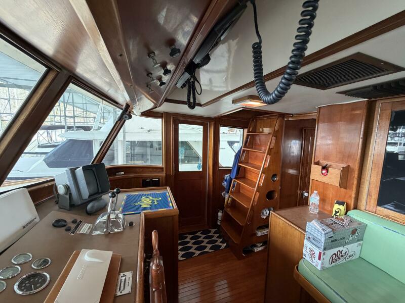 58' 1975 Hatteras 58 LRC