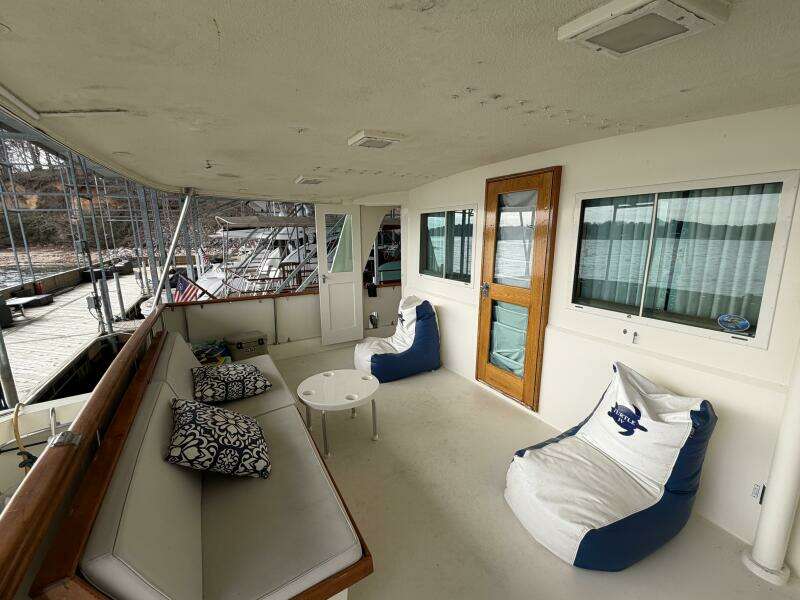 Turtle IV 58ft Hatteras Yacht For Sale