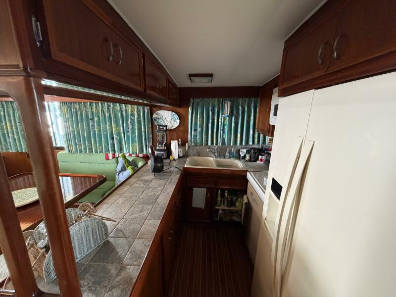 58' 1975 Hatteras 58 LRC